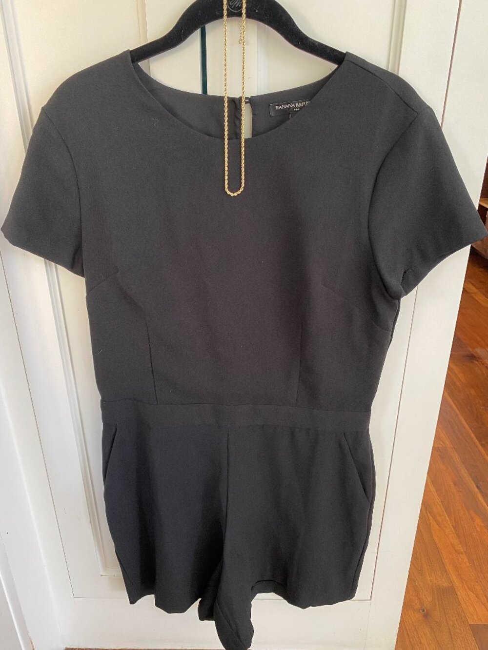 Banana Republic Black Romper Size 6 Like New Tailored One Piece Workwear Chic